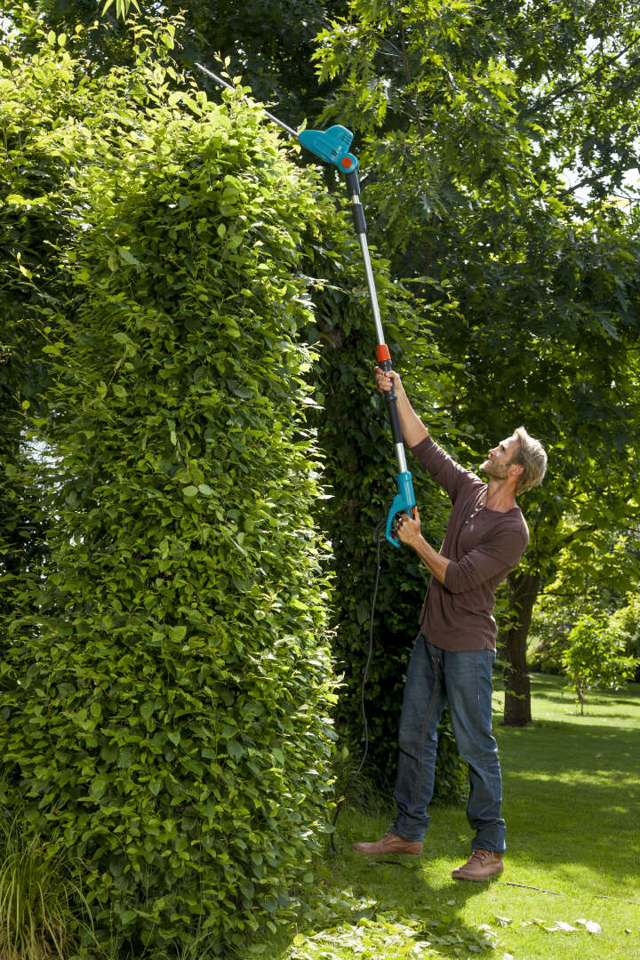 GARDENA Elektro-Teleskop-Heckenschere THS 500/48